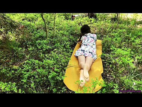 ❤️ Stranger on Tinder Masturbates My Pussy and Fucks Passionately in the woods (En främling på Tinder onanerar min fitta och knullar passionerat i skogen) ☑ Sexvideo at sv.samoanalitika.ru ❌❤